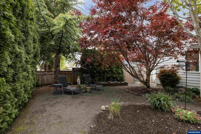 1450 NE Kerry Ct, Mcminnville, OR 97128
