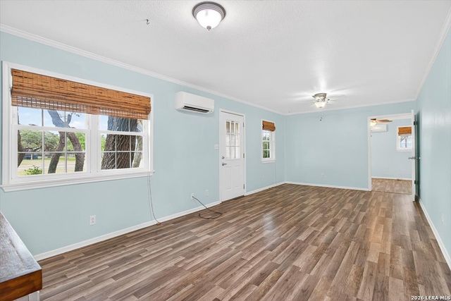 1521 S Mathis, Rockport, TX 78382