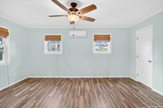 1521 S Mathis, Rockport, TX 78382