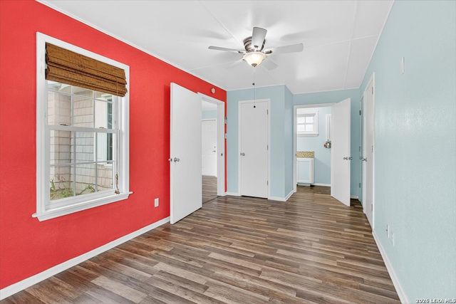 1521 S Mathis, Rockport, TX 78382
