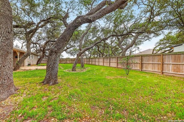 1521 S Mathis, Rockport, TX 78382