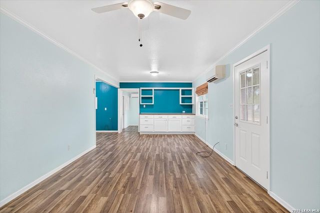 1521 S Mathis, Rockport, TX 78382