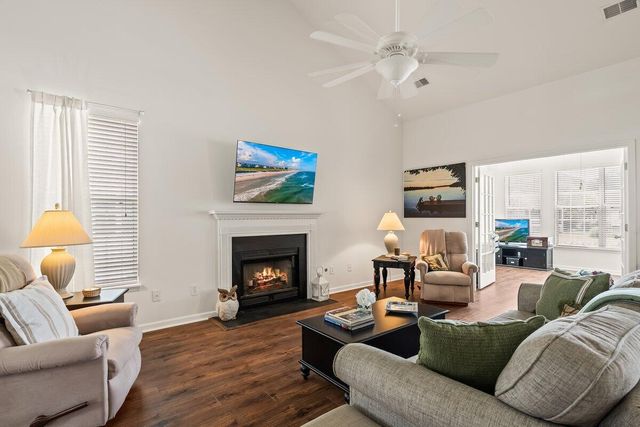 1864 Palmetto Isle Drive, Mount Pleasant, SC 29466