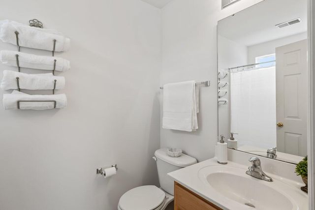 1864 Palmetto Isle Drive, Mount Pleasant, SC 29466