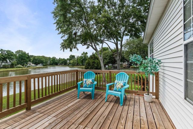 1864 Palmetto Isle Drive, Mount Pleasant, SC 29466