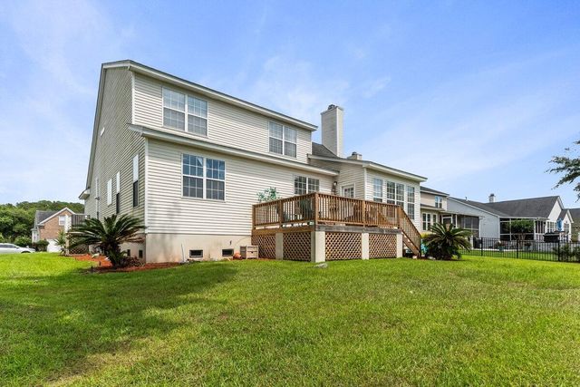 1864 Palmetto Isle Drive, Mount Pleasant, SC 29466