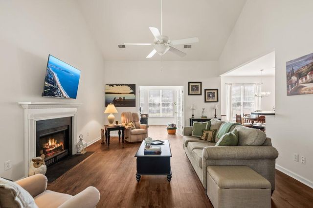 1864 Palmetto Isle Drive, Mount Pleasant, SC 29466