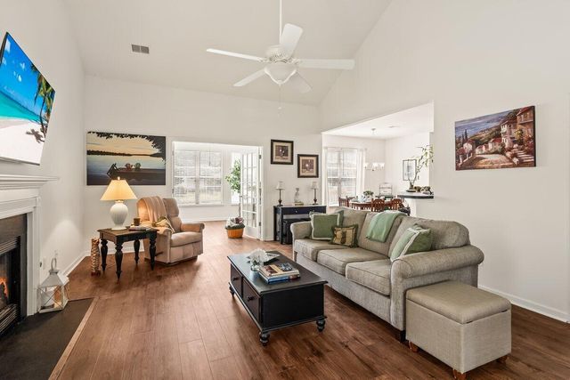 1864 Palmetto Isle Drive, Mount Pleasant, SC 29466