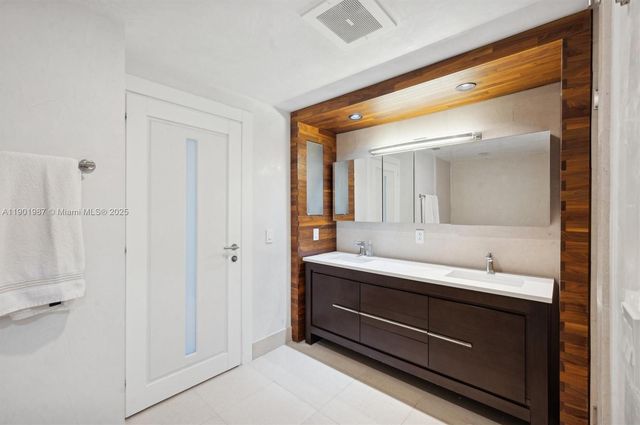 6899 Collins Ave 702, Miami Beach, FL 33141