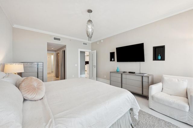 6899 Collins Ave 702, Miami Beach, FL 33141