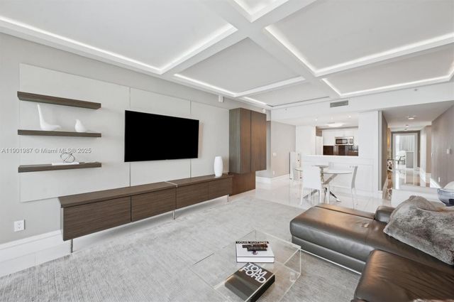 6899 Collins Ave 702, Miami Beach, FL 33141