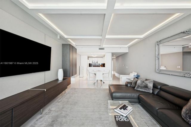 6899 Collins Ave 702, Miami Beach, FL 33141