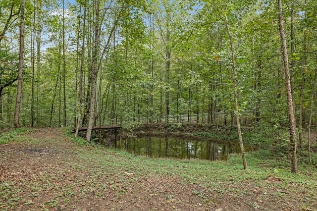 2543 S Bunker Hill Rd, Sparta, TN 38583