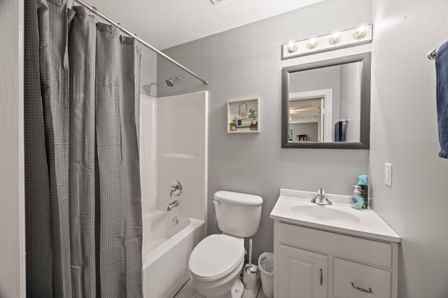 2543 S Bunker Hill Rd, Sparta, TN 38583