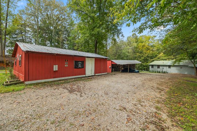 2543 S Bunker Hill Rd, Sparta, TN 38583