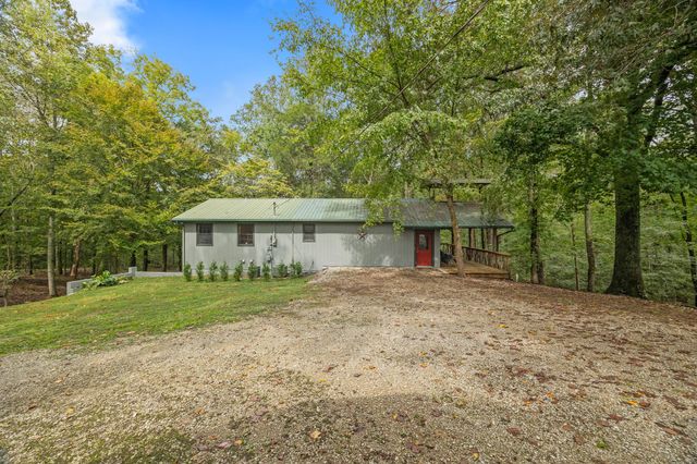 2543 S Bunker Hill Rd, Sparta, TN 38583