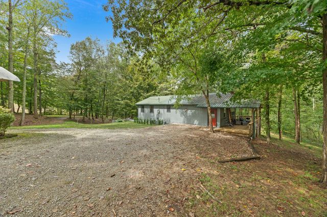 2543 S Bunker Hill Rd, Sparta, TN 38583