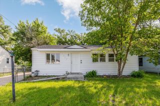 1907 WESTSIDE Drive, Council Bluffs, IA 51501