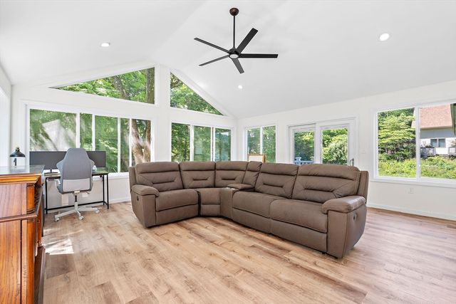 75 Proctor Road, Chelmsford, MA 01824