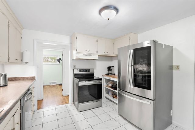 75 Proctor Road, Chelmsford, MA 01824