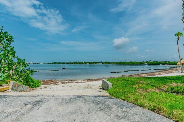 3595 41ST LANE S D, St Petersburg, FL 33711