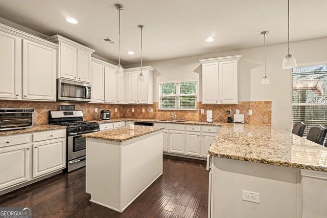 503 Starmist Court, Loganville, GA 30052