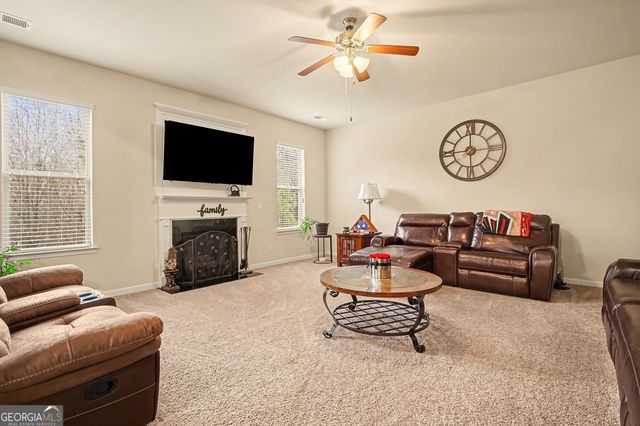 503 Starmist Court, Loganville, GA 30052