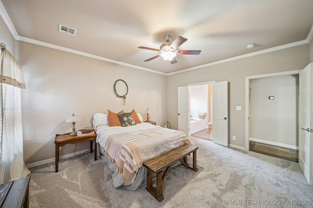 709 W 40th Street S, Sand Springs, OK 74063