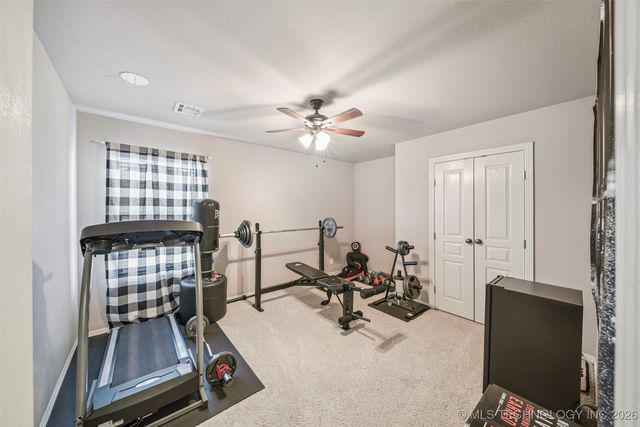 709 W 40th Street S, Sand Springs, OK 74063