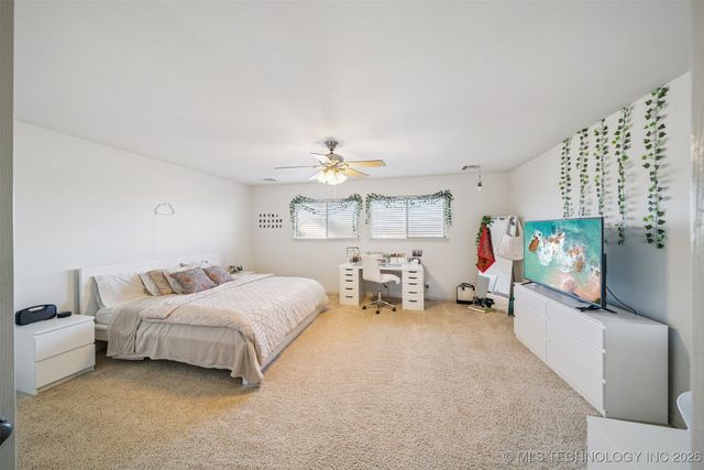 709 W 40th Street S, Sand Springs, OK 74063