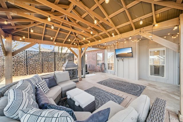 709 W 40th Street S, Sand Springs, OK 74063