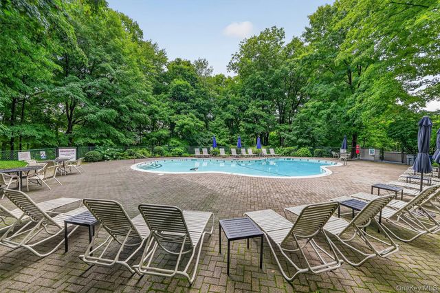 13 Timber Ridge, Mount Kisco, NY 10549