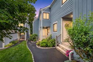 13 Timber Ridge, Mount Kisco, NY 10549