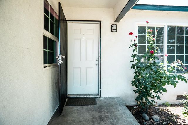 2417 Louise Ave, Ceres, CA 95307