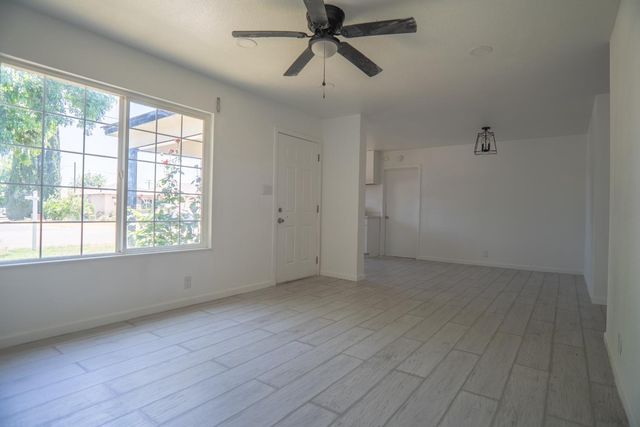 2417 Louise Ave, Ceres, CA 95307