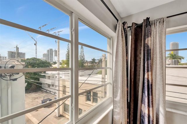 350 Collins Ave 306, Miami Beach, FL 33139