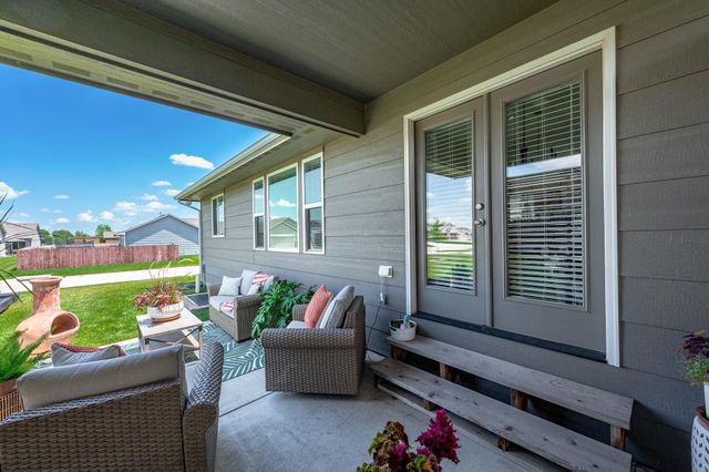 1625 N Thoroughbred St, Wichita, KS 67235