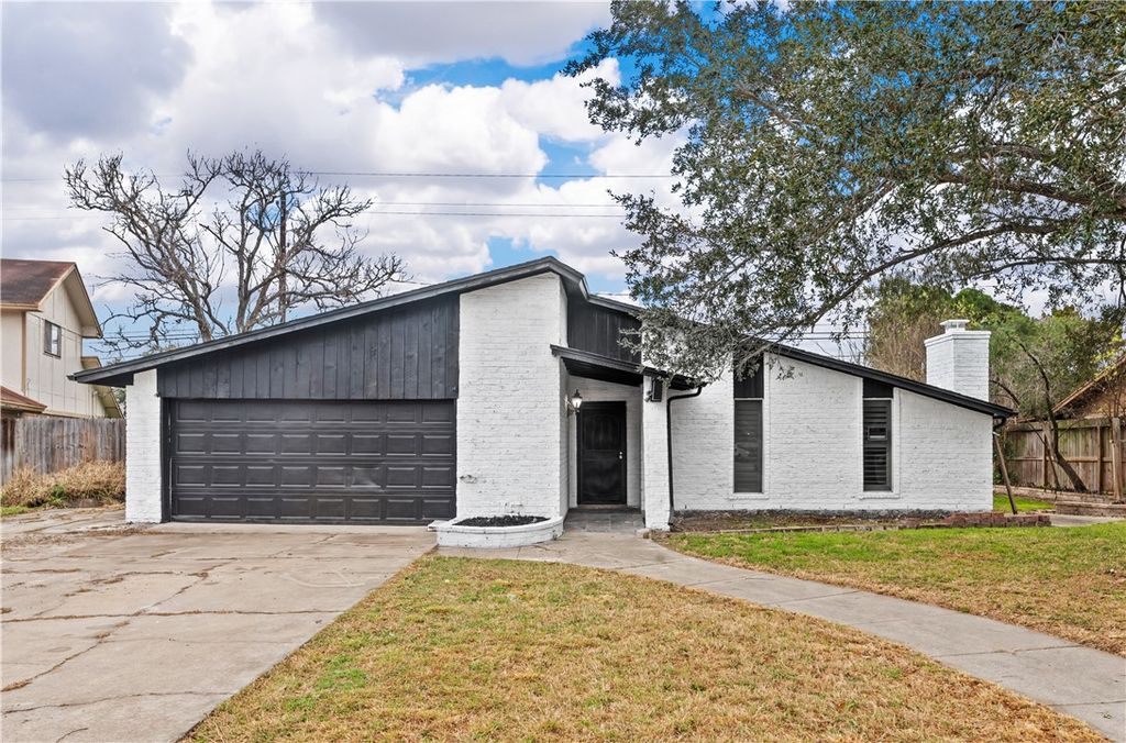 4110 Boros, Corpus Christi, TX 78413