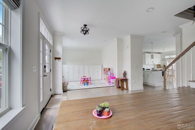 23 Dalton Place, Edison, NJ 08817