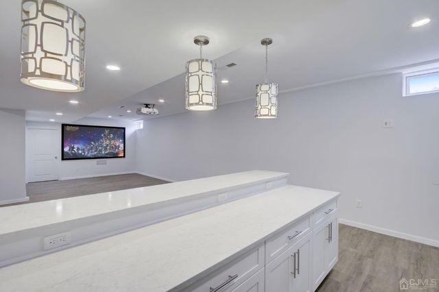 23 Dalton Place, Edison, NJ 08817
