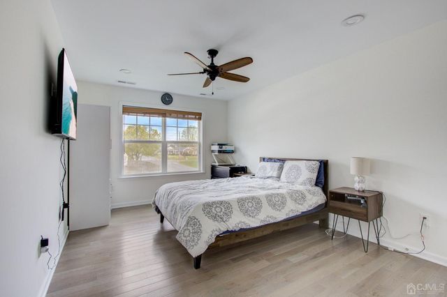 23 Dalton Place, Edison, NJ 08817