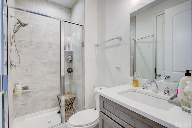 23 Dalton Place, Edison, NJ 08817