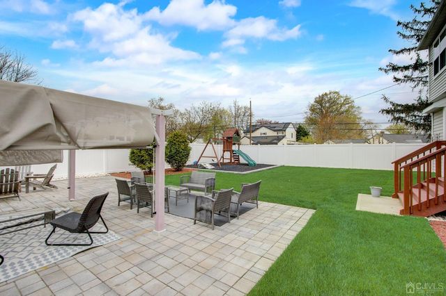 23 Dalton Place, Edison, NJ 08817