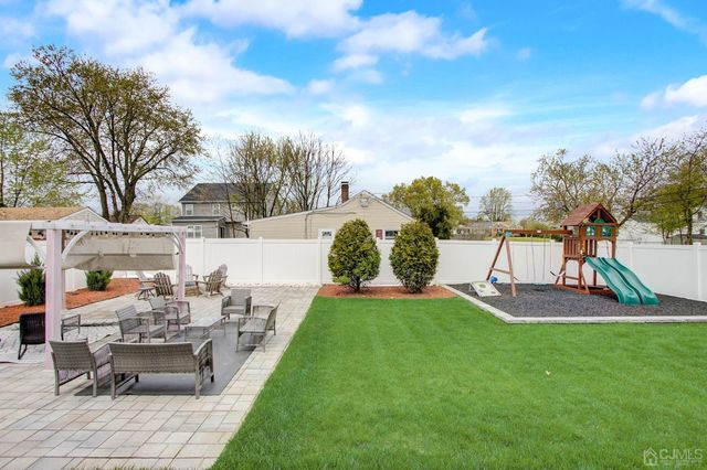 23 Dalton Place, Edison, NJ 08817