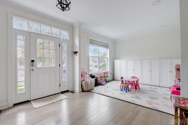 23 Dalton Place, Edison, NJ 08817