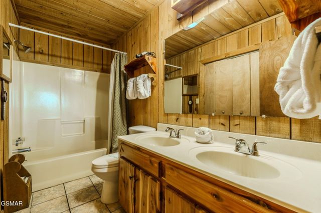 3476 Bear Mountain Lane, Sevierville, TN 37876