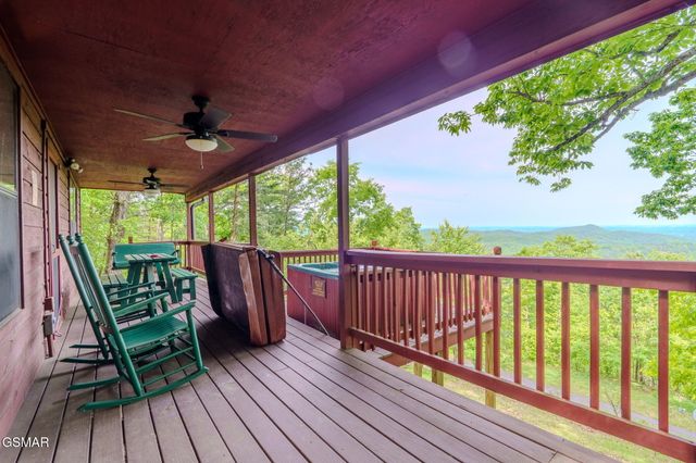 3476 Bear Mountain Lane, Sevierville, TN 37876
