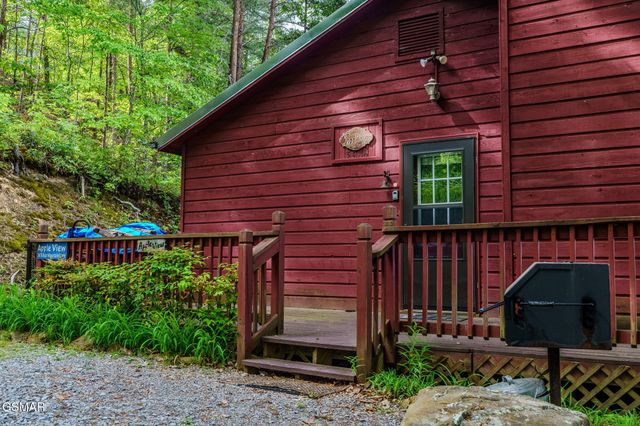 3476 Bear Mountain Lane, Sevierville, TN 37876