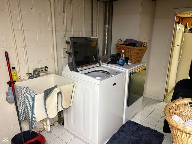 30 Gilbert Avenue, Beech Grove, IN 46107