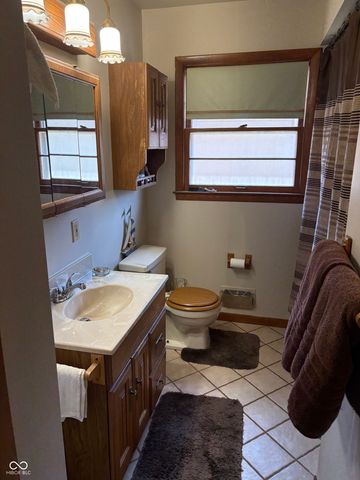 30 Gilbert Avenue, Beech Grove, IN 46107